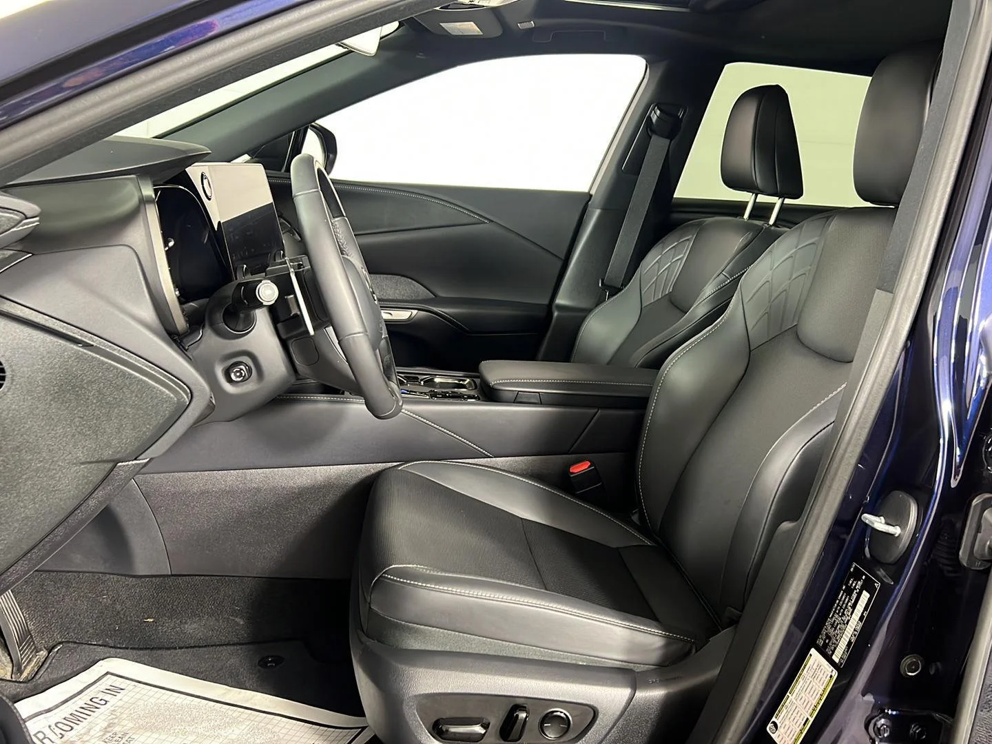 Used 2024  Lexus RX 350 image 16
