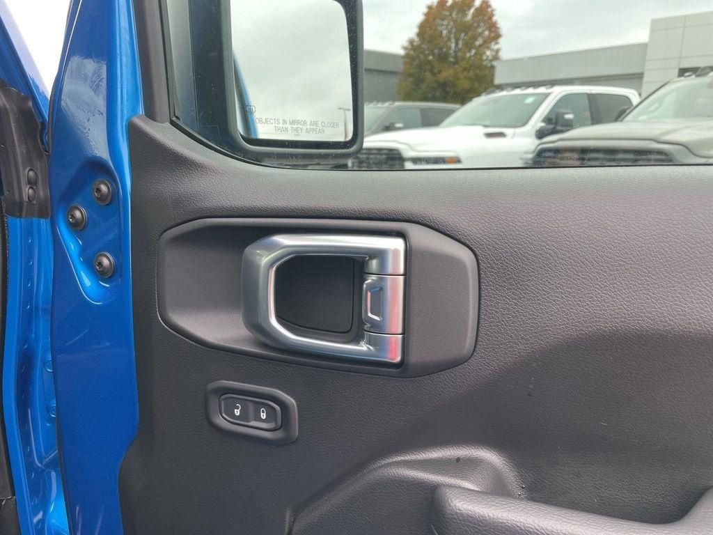 New 2026 Hydro Blue Pearlcoat Jeep Sport S image 38