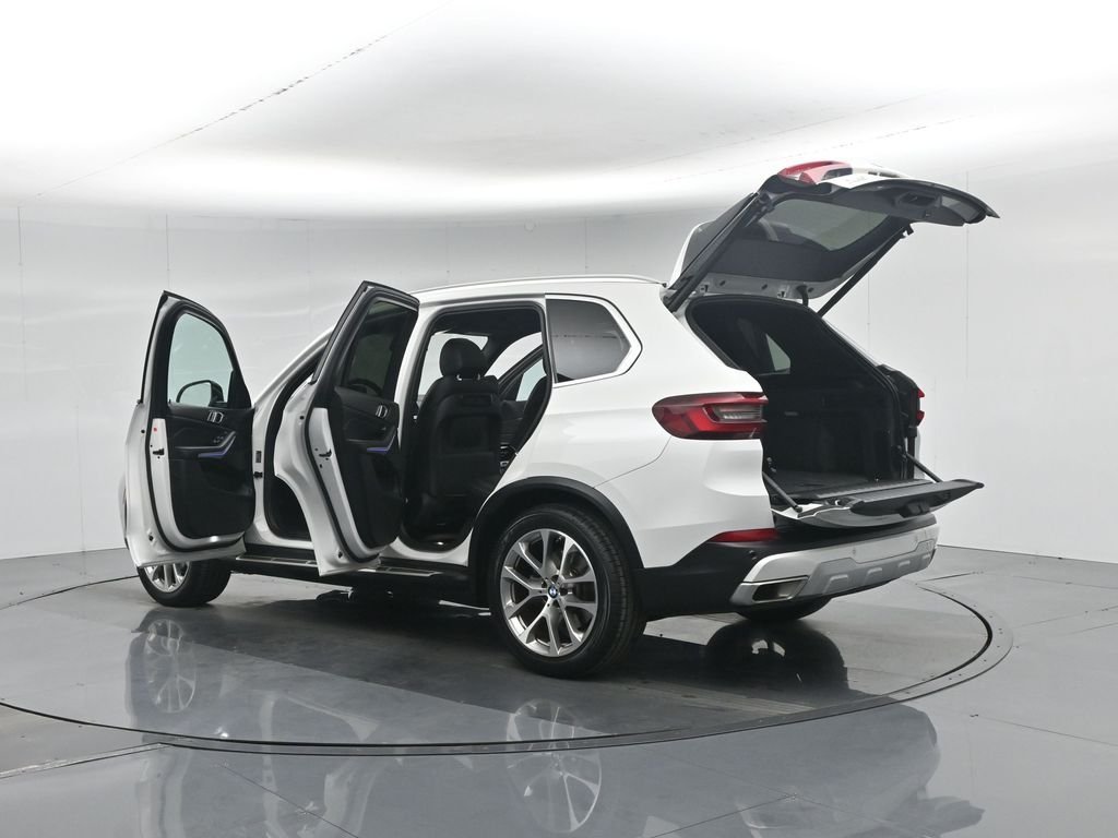 Certified Used 2023 White BMW sDrive40i image 44