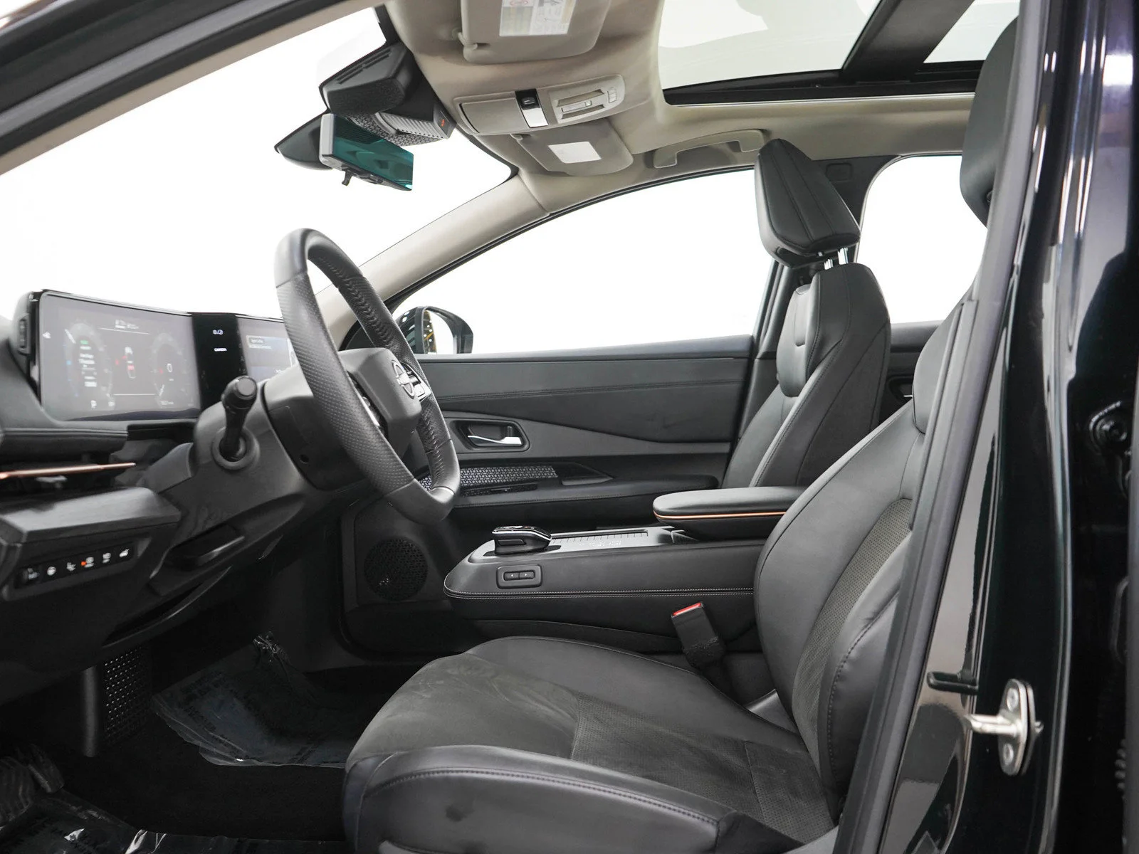 Used 2024 Northern Lights Metallic Nissan EVOLVE+ e-4ORCE image 24