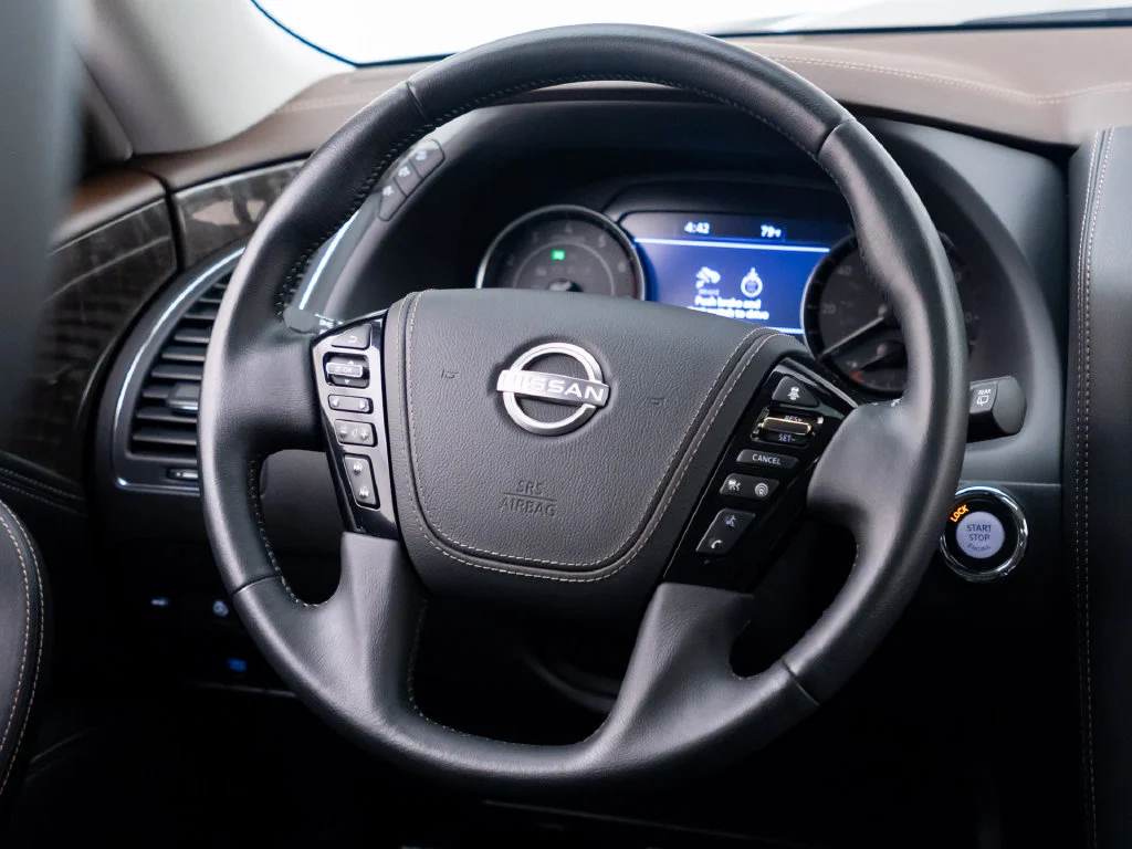 Used 2023 Black Nissan Platinum image 13