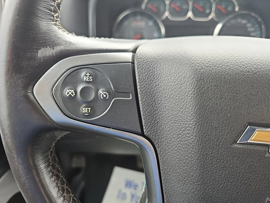 Used 2018 SILVER ICE METALLIC Chevrolet LT image 21