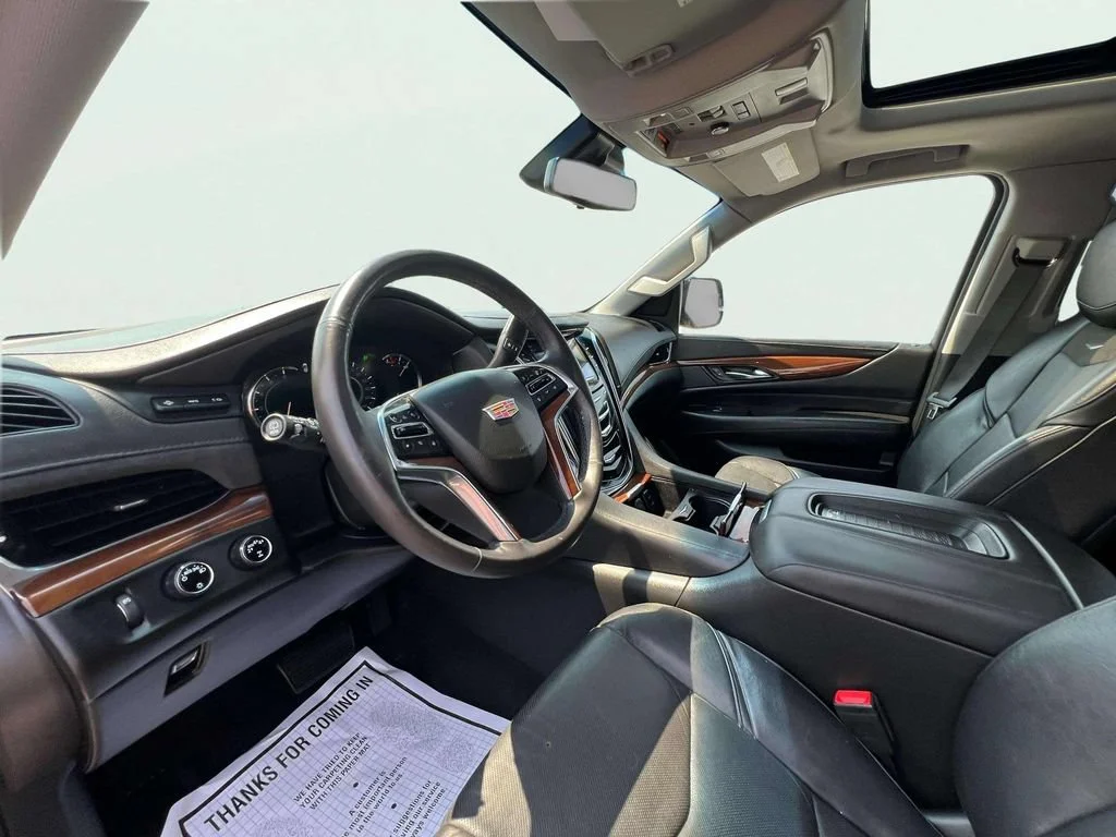 Used 2019 BLACK RAVEN Cadillac Premium Luxury image 8