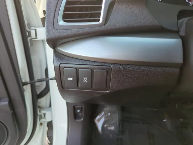 Used 2018 White Acura Technology Package image 27