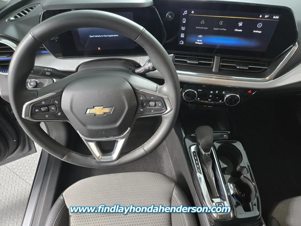 Used 2024 Sterling Gray Metallic Chevrolet LT image 17