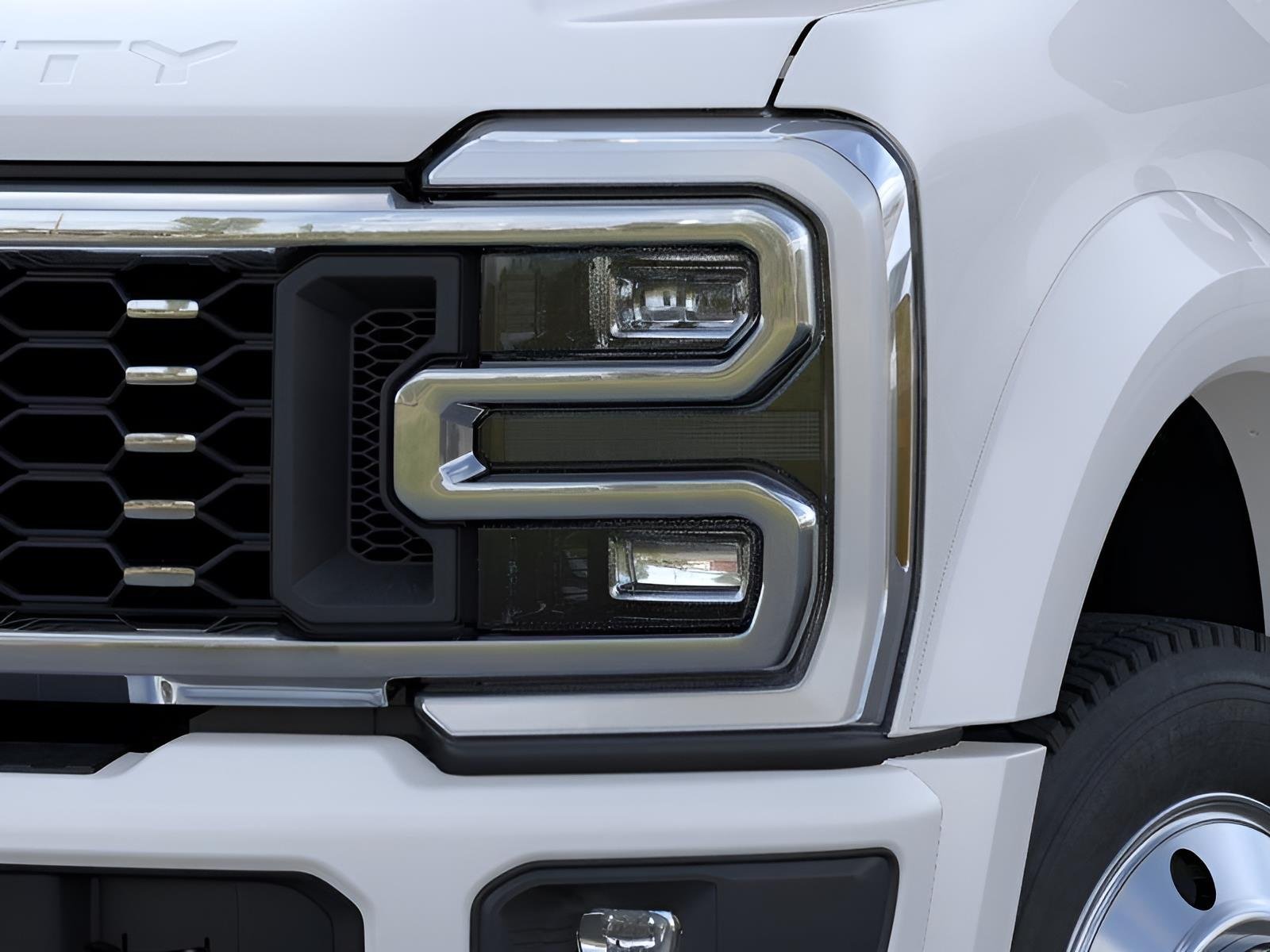 New 2026 Star White Metallic Tri-Coat Ford F-450® Platinum® image 18