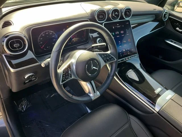 Used 2023 Gray Mercedes-Benz GLC 300 image 31