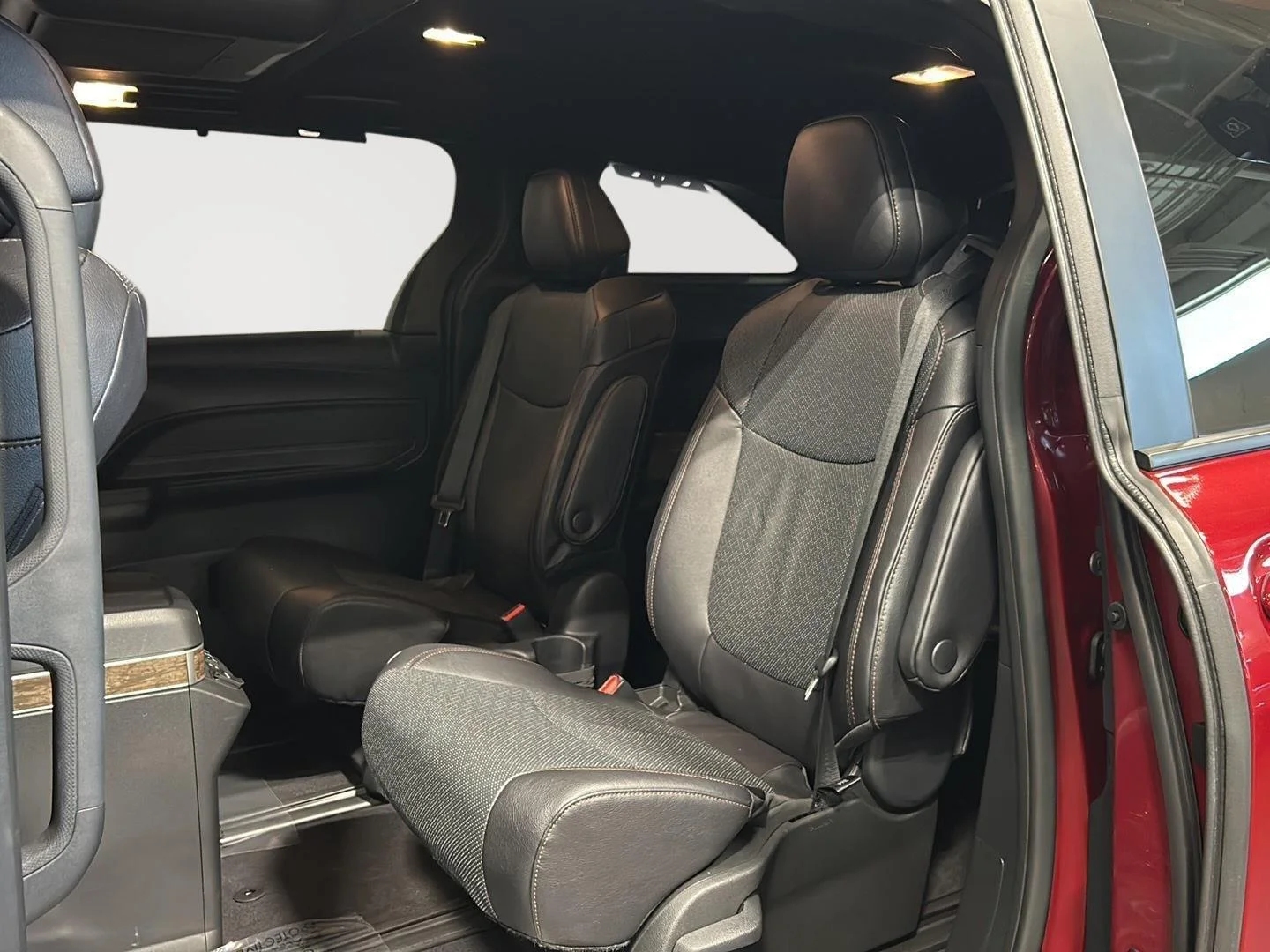 Used 2025 Ruby Flare Pearl Toyota Platinum image 29