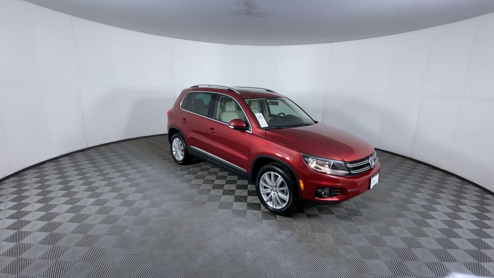 Used 2015 Volkswagen Tiguan SE with VIN WVGBV7AX0FW087382 for sale in Aurora, CO