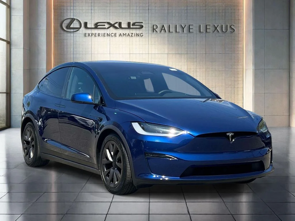 2023 Tesla Model X Long Range's photo