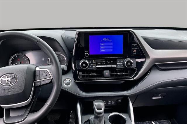 Certified Used 2024 CELESTIAL SILVER Toyota  image 7