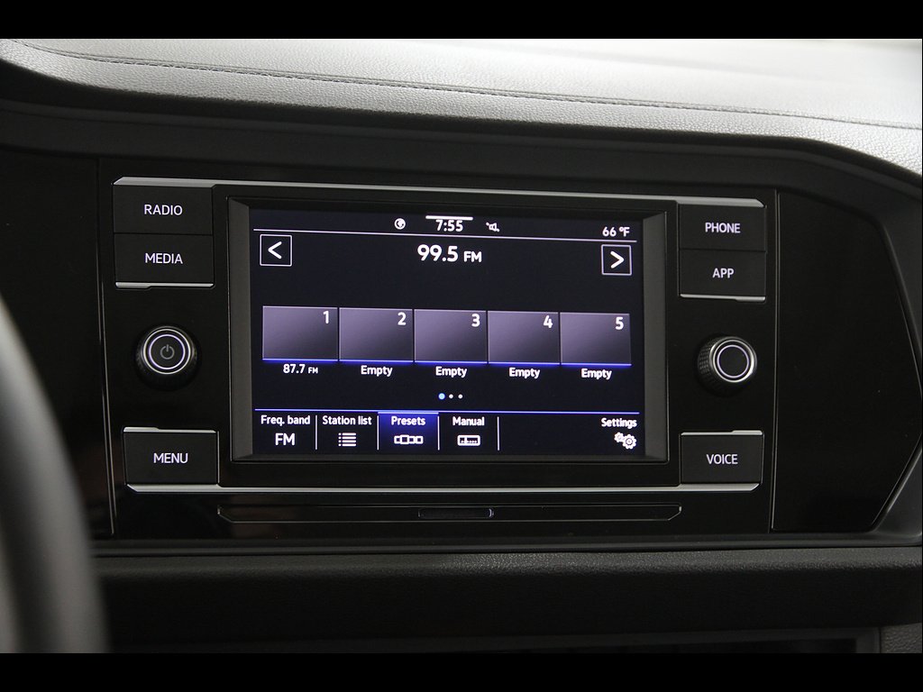 Used 2024 Opal White Pearl Volkswagen SE image 10