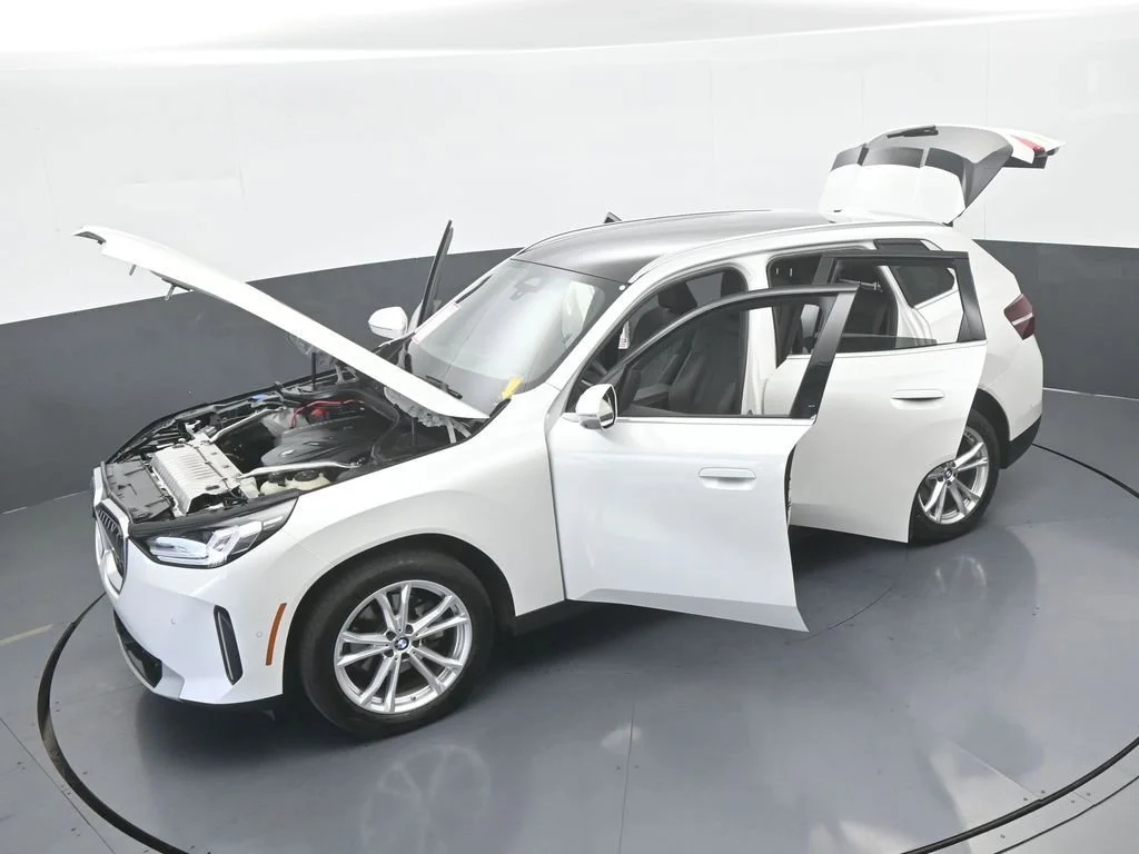 2025 BMW X3 30 - Photo 72