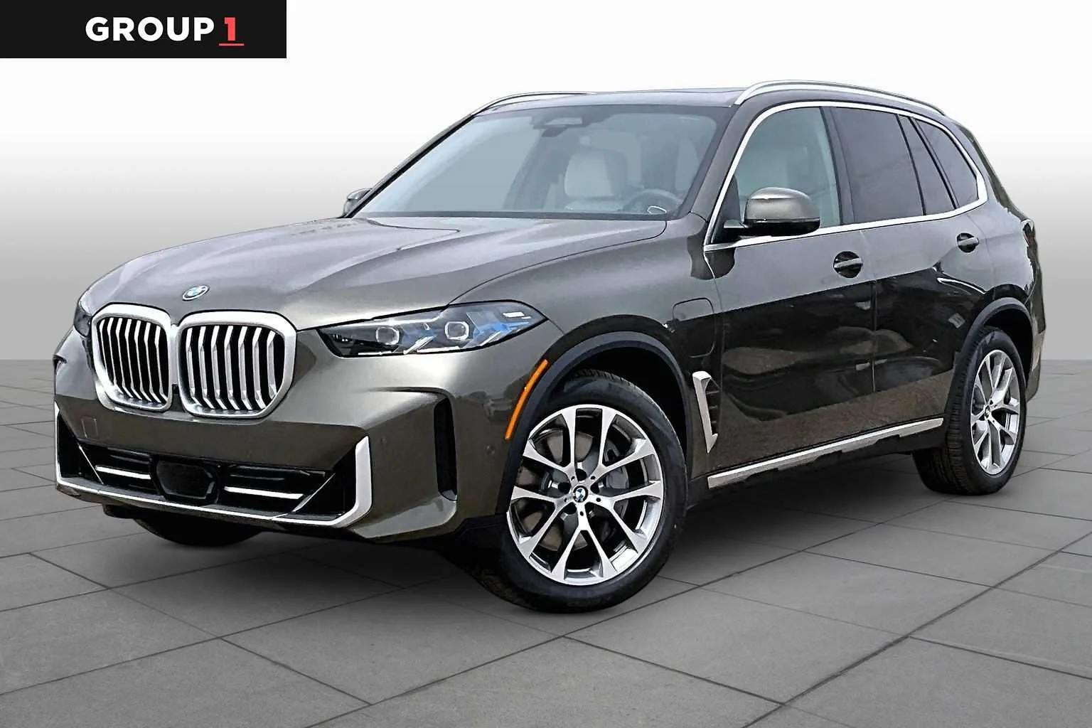 2026 BMW X5 xDrive50e's photo