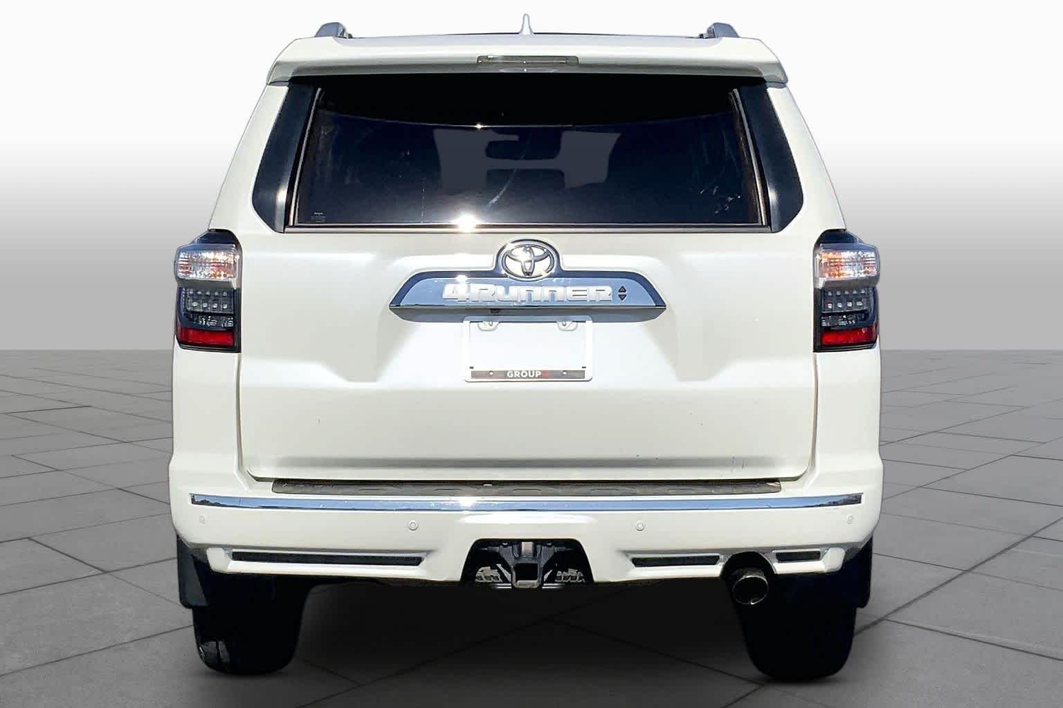Used 2021 Blizzard Pearl Toyota Limited image 5