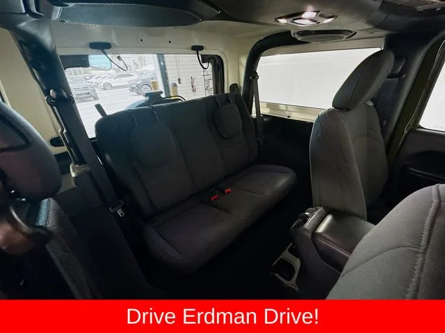 Used 2021 Green Jeep Sport image 24