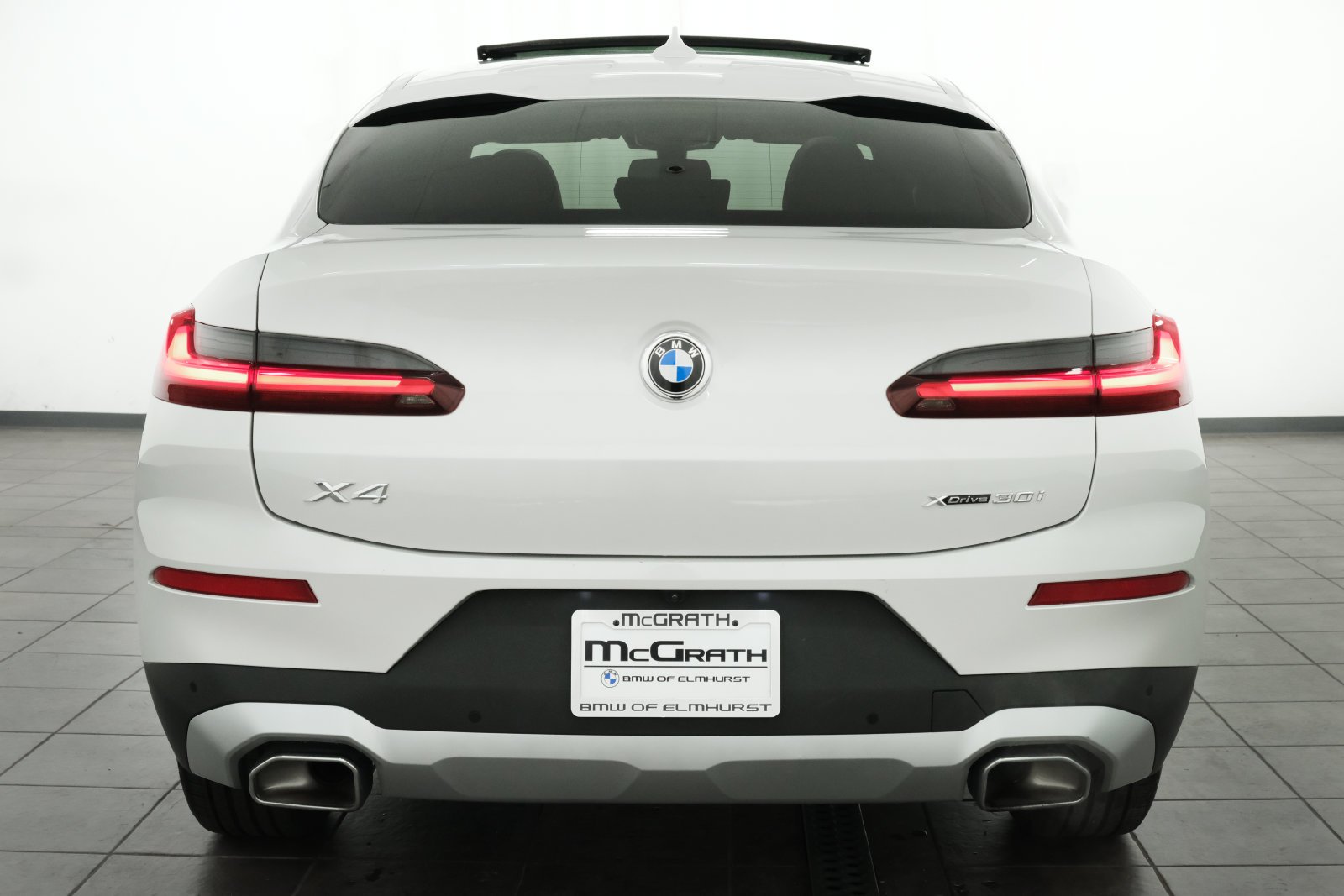 Certified Used 2025 White Metallic BMW xDrive30i image 5