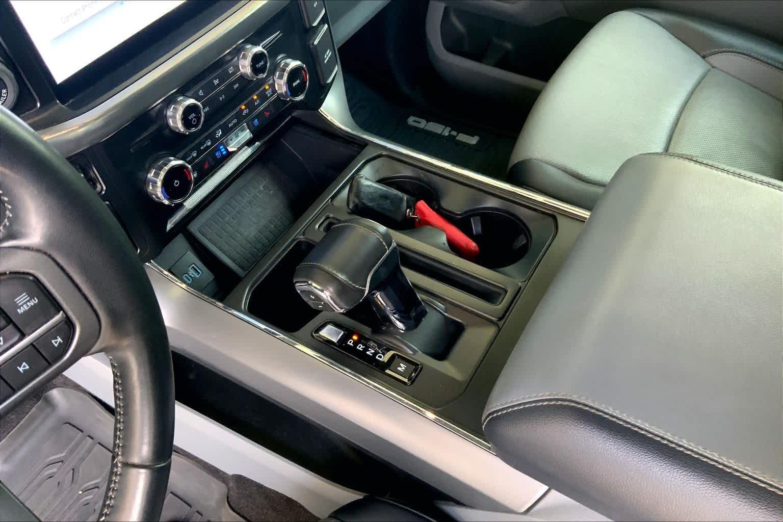 Used 2022 Star White Ford LARIAT image 17