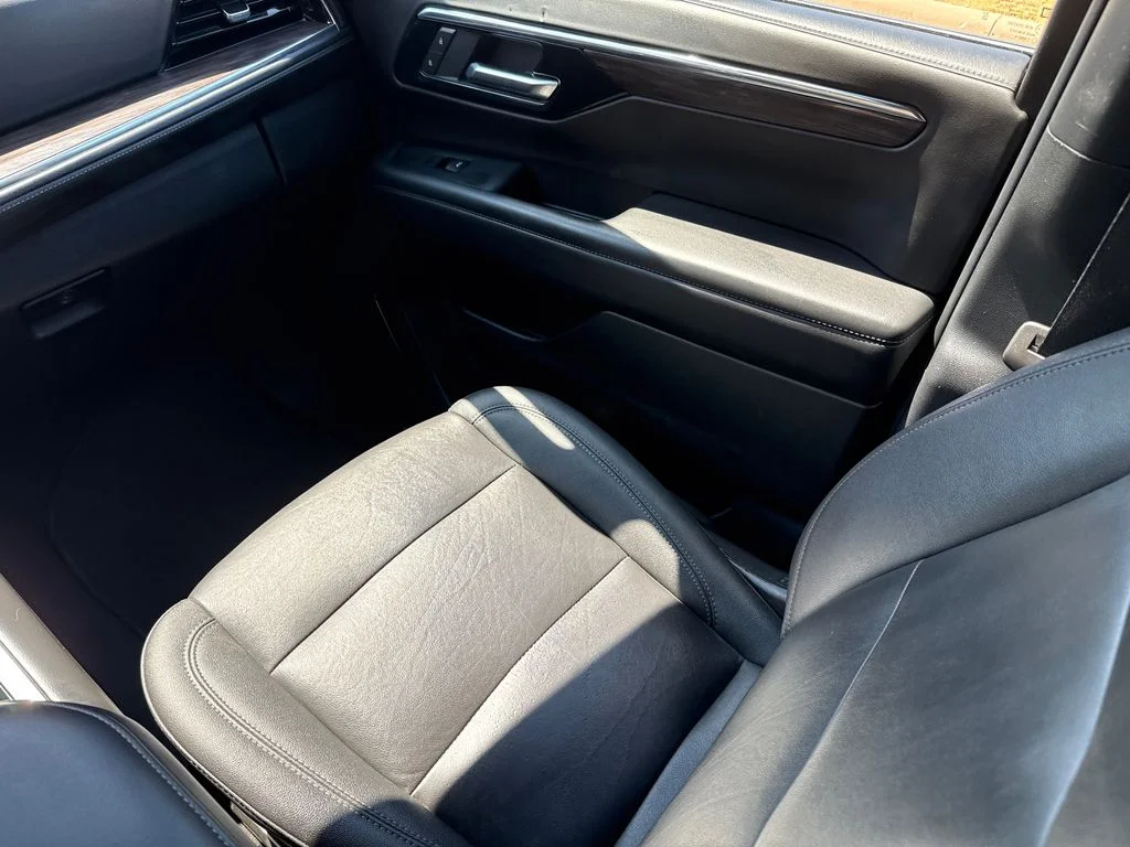 Used 2025 Black Chevrolet LT image 15