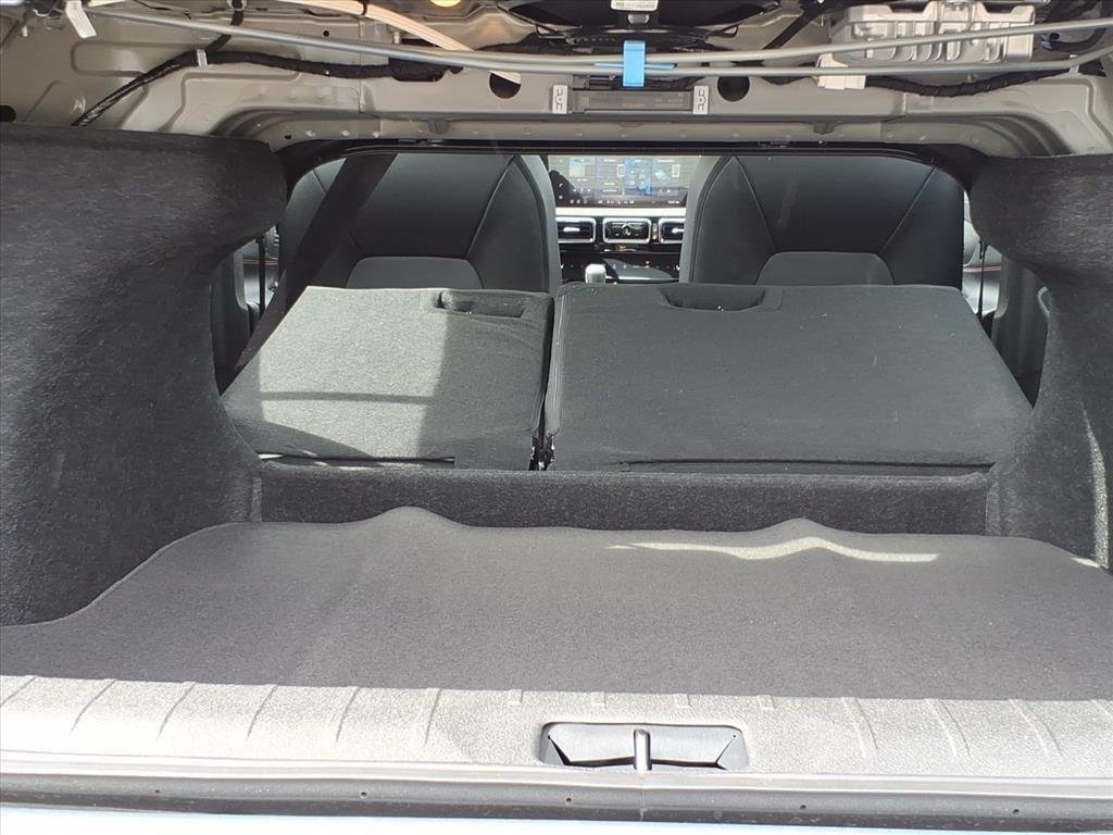 New 2026 Atlantic Gray Metallic / Super Black Two-tone Nissan SR image 26
