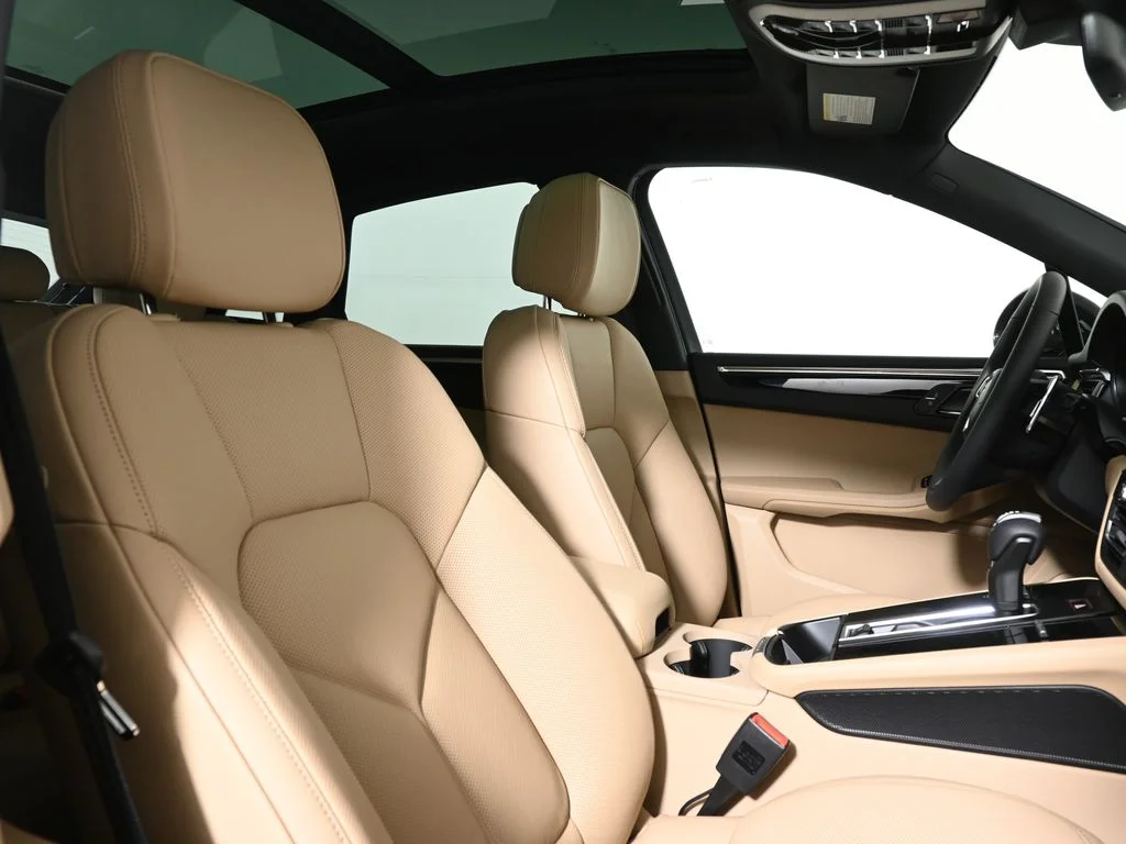 Used 2026 Brown Porsche  image 40