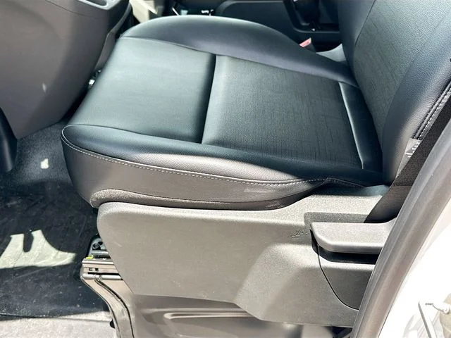 New 2026 Oxford White Ford Base image 13