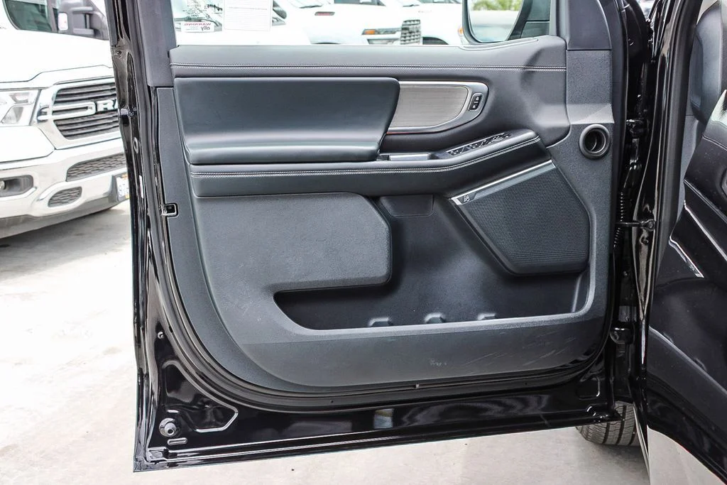 Used 2025 Black Ford Platinum image 23
