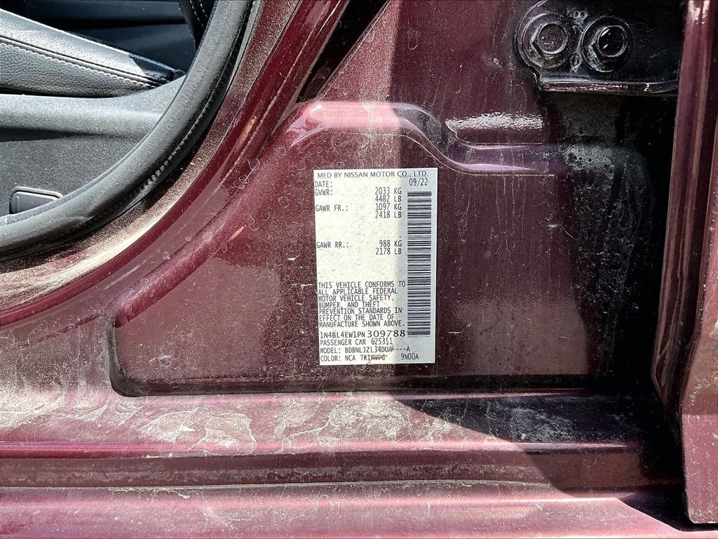 Used 2023 Red Nissan 2.5 SL image 9