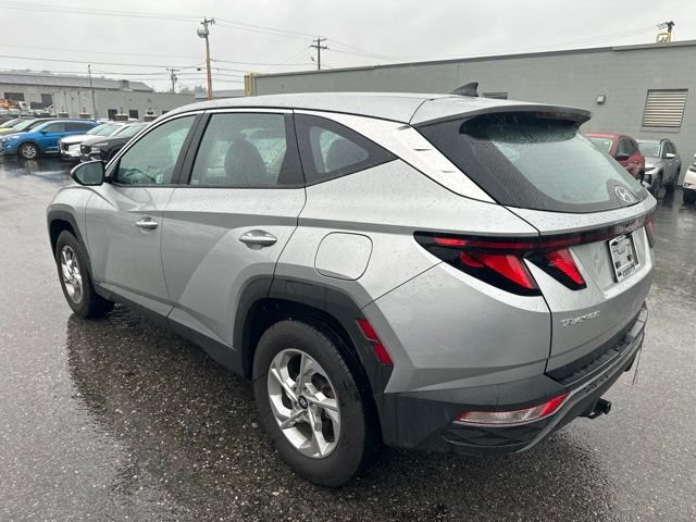 Used 2024 Silver Hyundai SE image 4