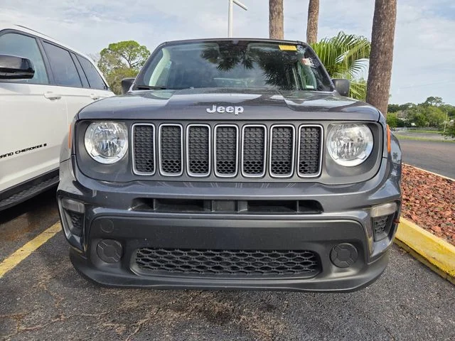 Certified Used 2023 Gray Jeep Latitude image 2