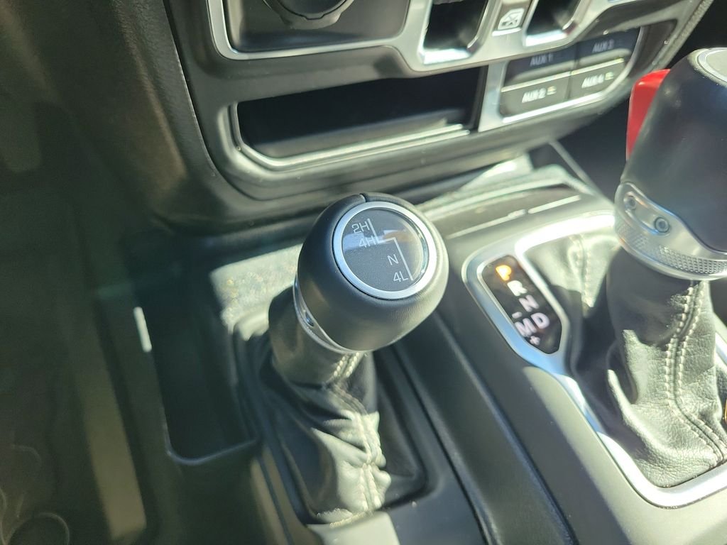 Used 2020 Blue Jeep Unlimited Sahara image 38