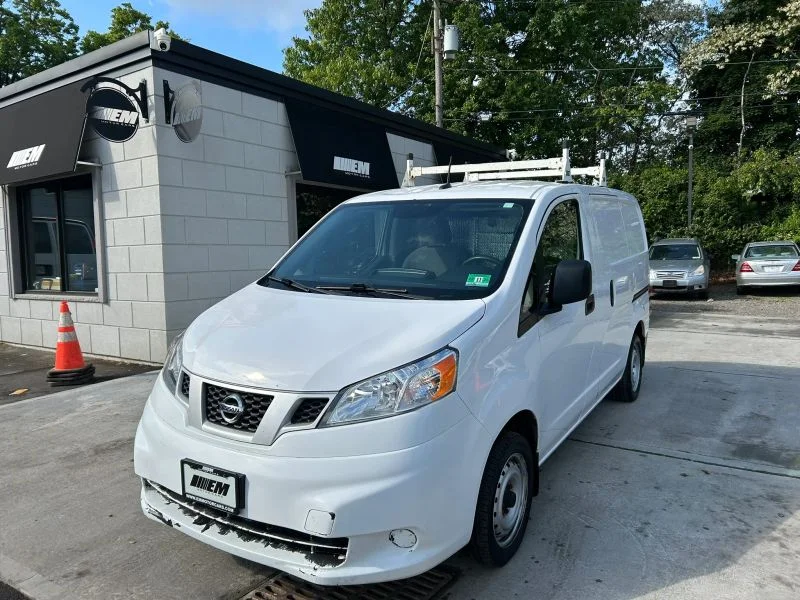 2020 Nissan NV200 S's photo
