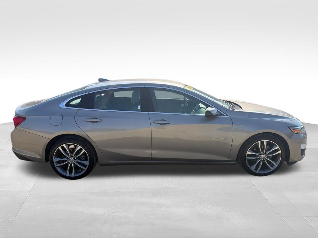 Used 2025 Gray Chevrolet LT image 6