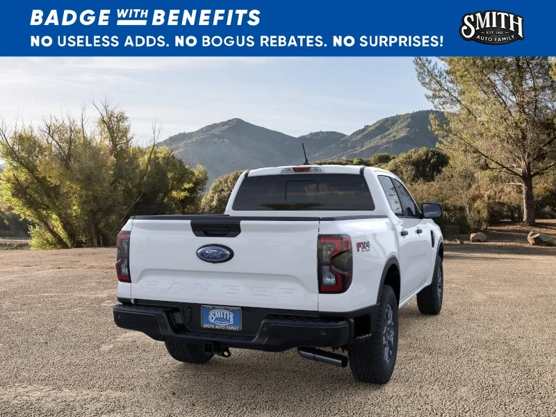 New 2025 Oxford White Ford XLT image 9