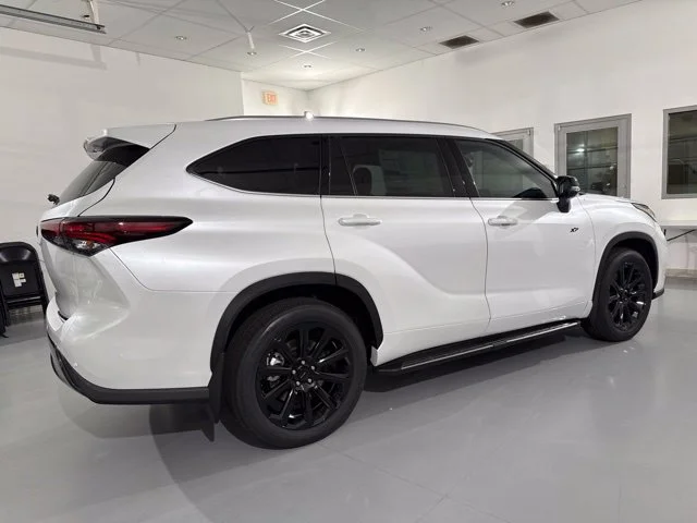 New 2026 Wind Chill Pearl Toyota Limited image 12