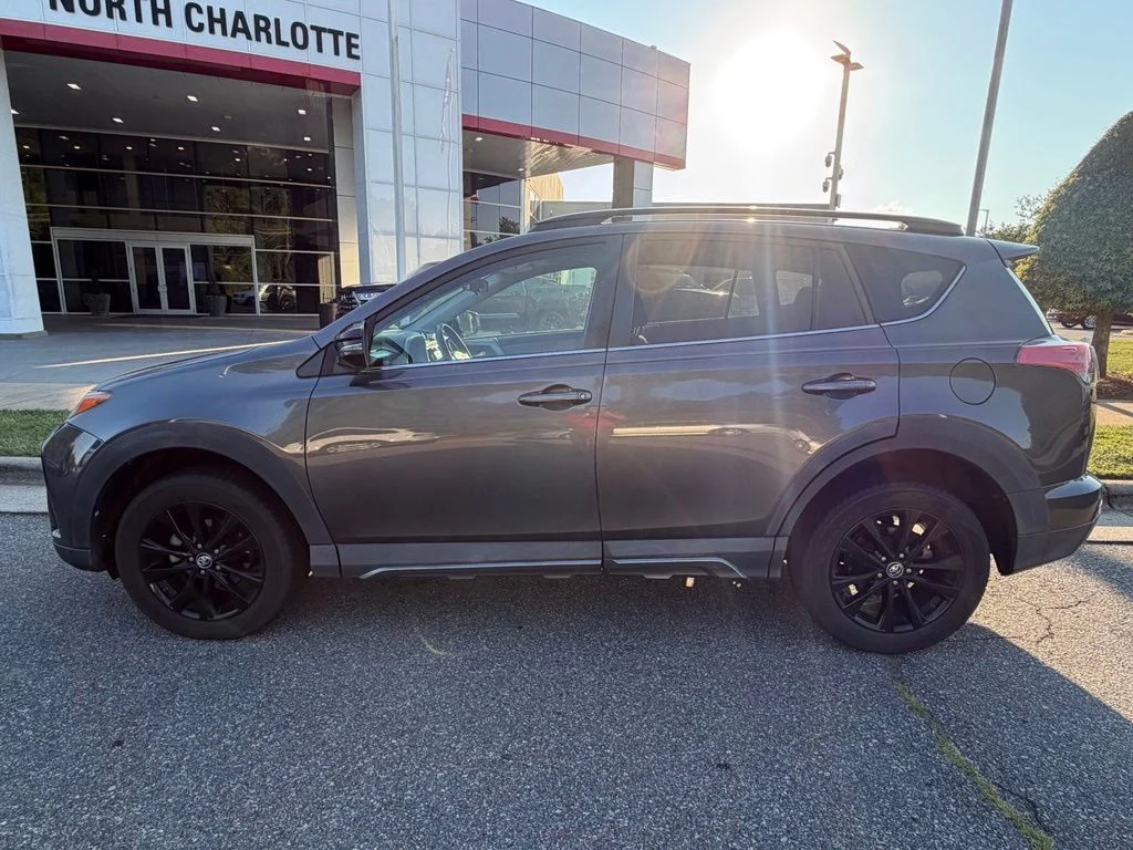 Used 2018 Gray Toyota Adventure image 3