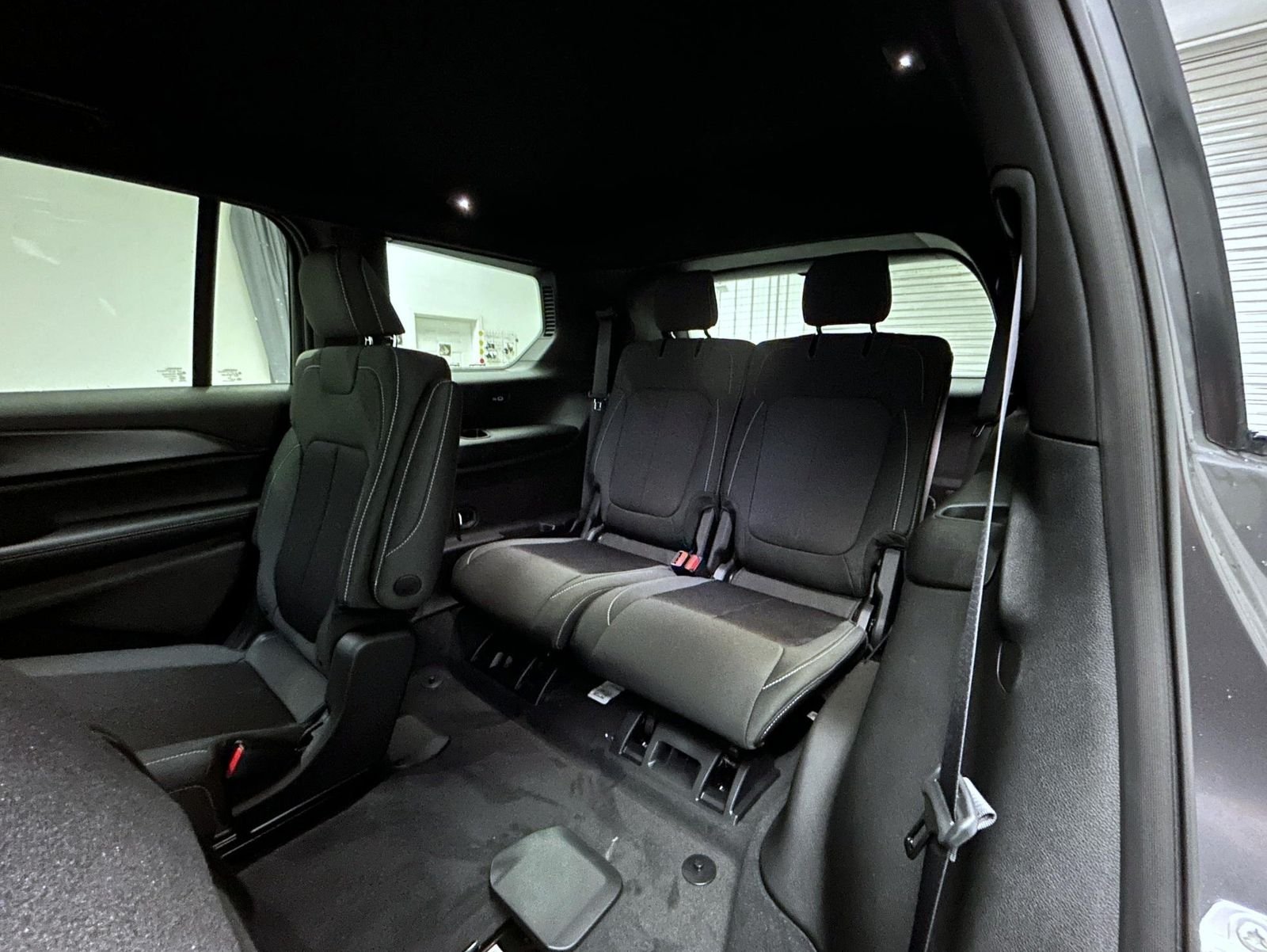 New 2026 Baltic Gray Metallic Clear-Coat Exterior Paint Jeep Laredo image 19