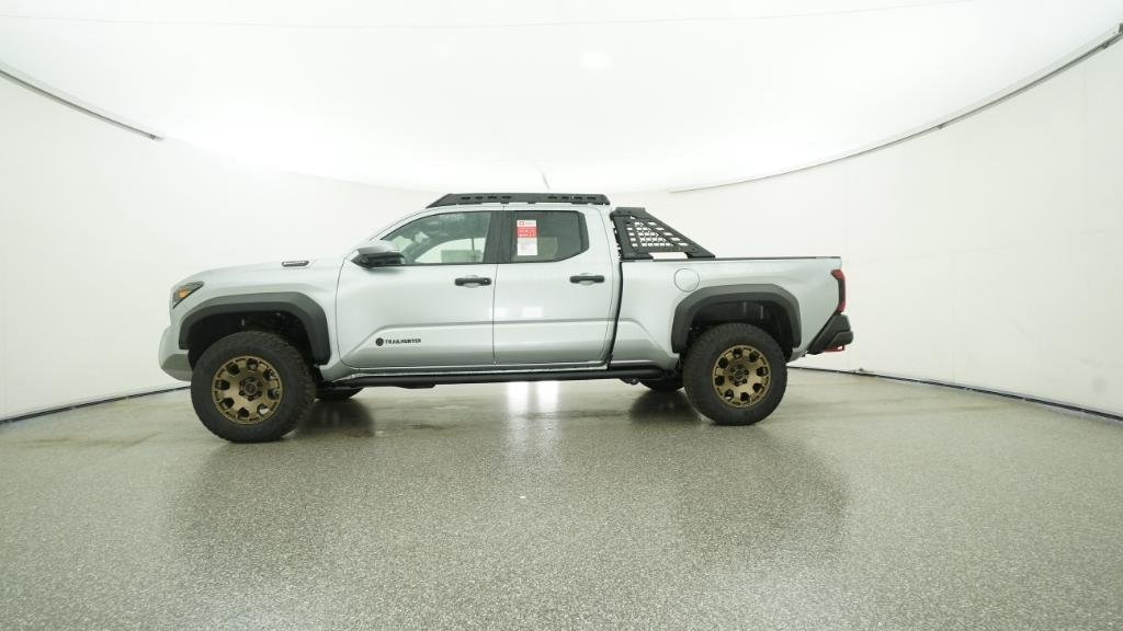 New 2025 Celestial Silver M Toyota Trailhunter image 80