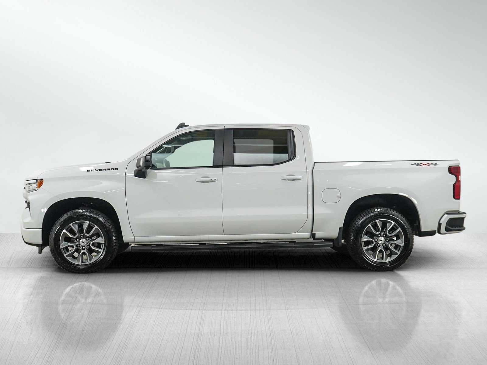 Used 2024 Chevrolet Silverado 1500 RST with VIN 1GCUDEEL0RZ246223 for sale in White Bear Lake, Minnesota