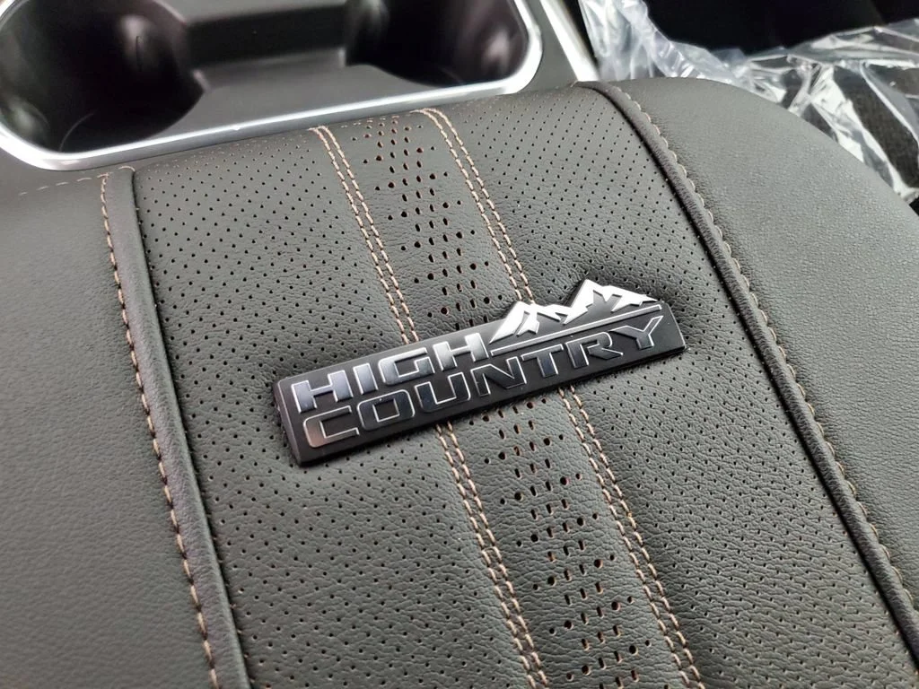 2026 Chevrolet Silverado 3500 HD High Country - Photo 20