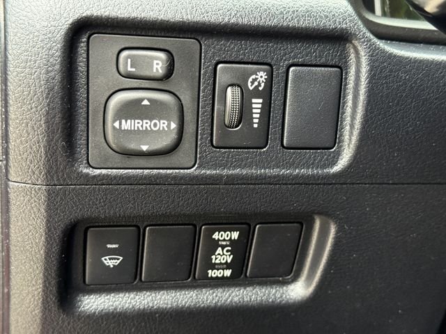 Used 2018 Red Toyota SR5 image 22