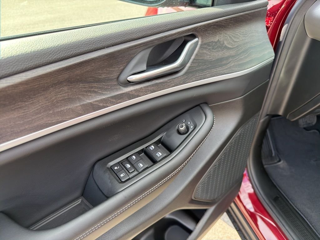 New 2026 Velvet Red Pearl-Coat Exterior Paint Jeep Altitude image 10