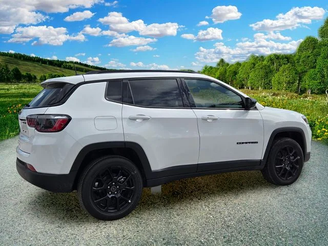 New 2026 Bright White Clear-Coat Exterior Paint Jeep Latitude image 6