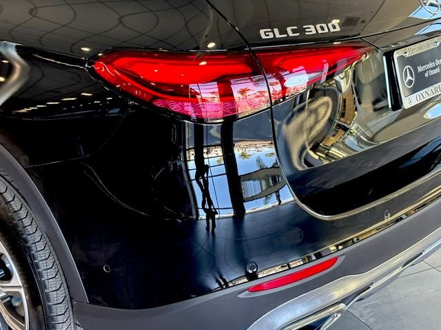 Used 2026 Black Mercedes-Benz GLC 300 image 20