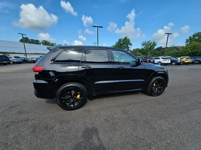 Used 2021 Black Jeep Trackhawk image 10