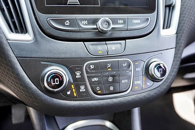 Used 2023 Gray Chevrolet LT image 25