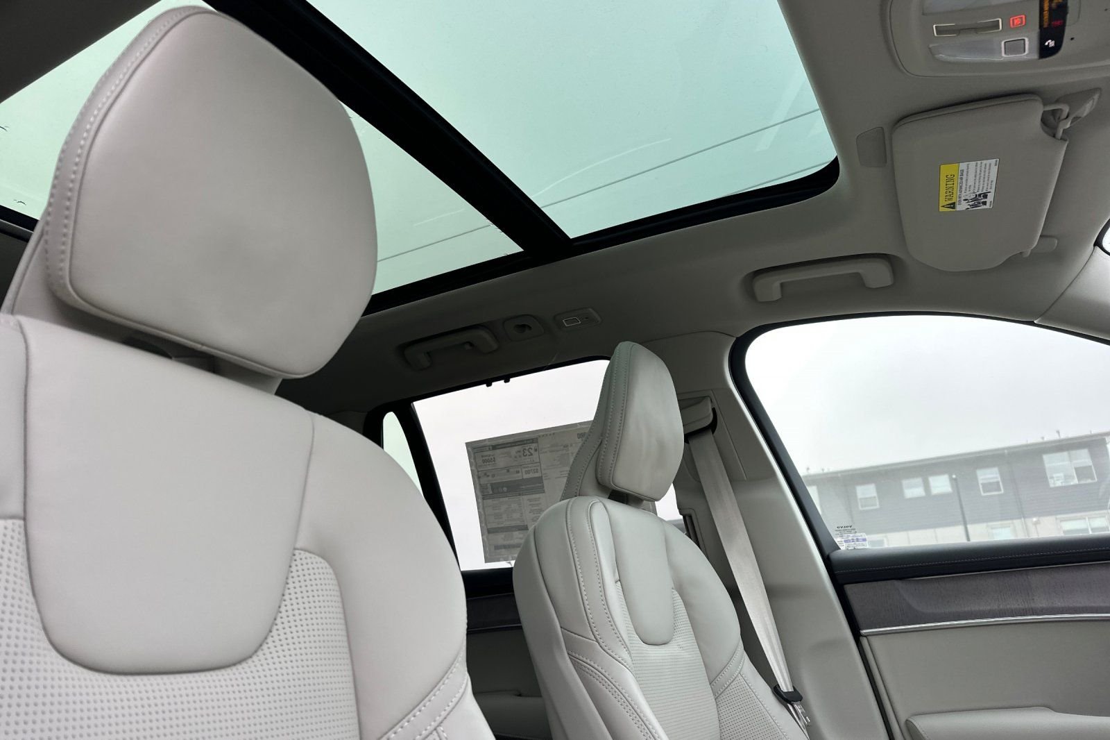 2026 Volvo XC90 Ultra - Photo 17