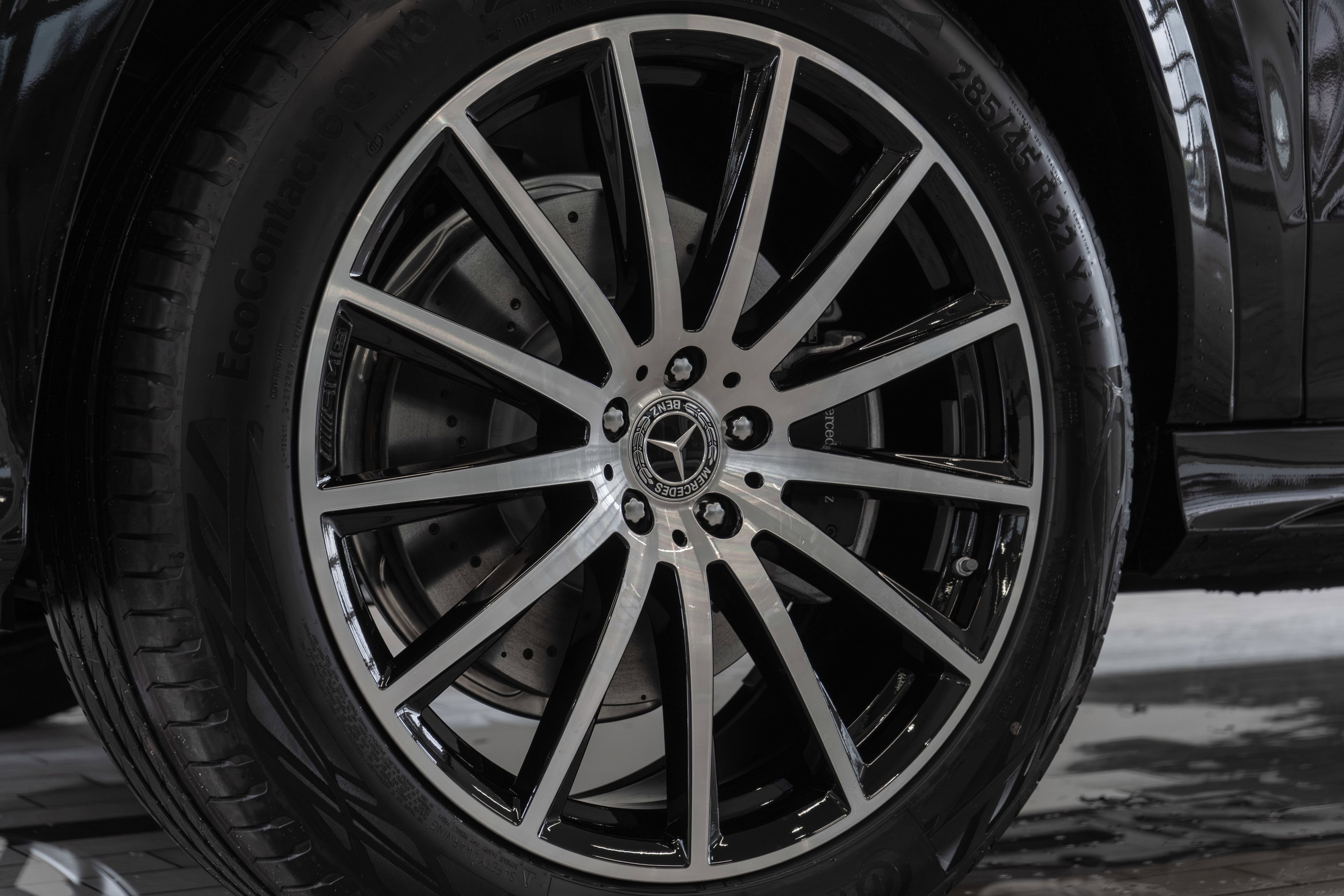 New 2026 Obsidian Black Metallic Mercedes-Benz GLS 450 image 32