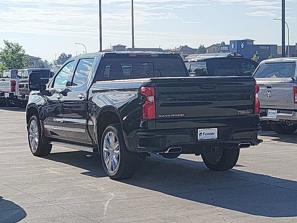 Used 2025 Black Chevrolet High Country image 6
