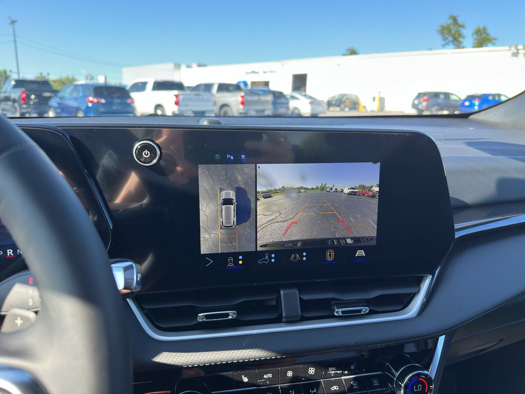 2027 Chevrolet Equinox LT - Photo 19